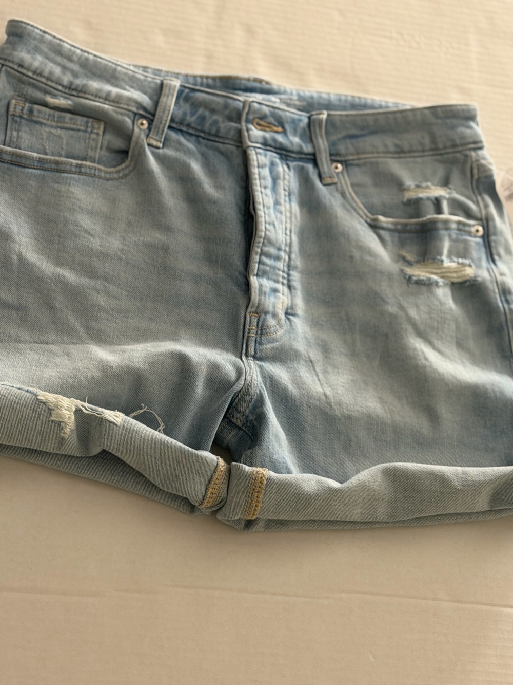 Old Navy NWT faded women’s cut-off size 12 shorts,some shredding, can b rolled